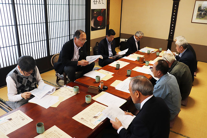 白河支部役員会の様子